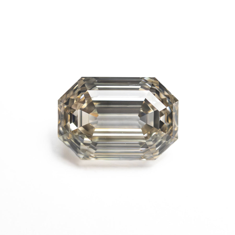 The 2.09ct 8.56x5.90x4.20mm VS2 Q-R Cut Corner Rectangle Step Cut 🇨🇦 24990-01 by East London jeweller Rachel Boston | Discover our collections of unique and timeless engagement rings, wedding rings, and modern fine jewellery. - Rachel Boston Jewellery