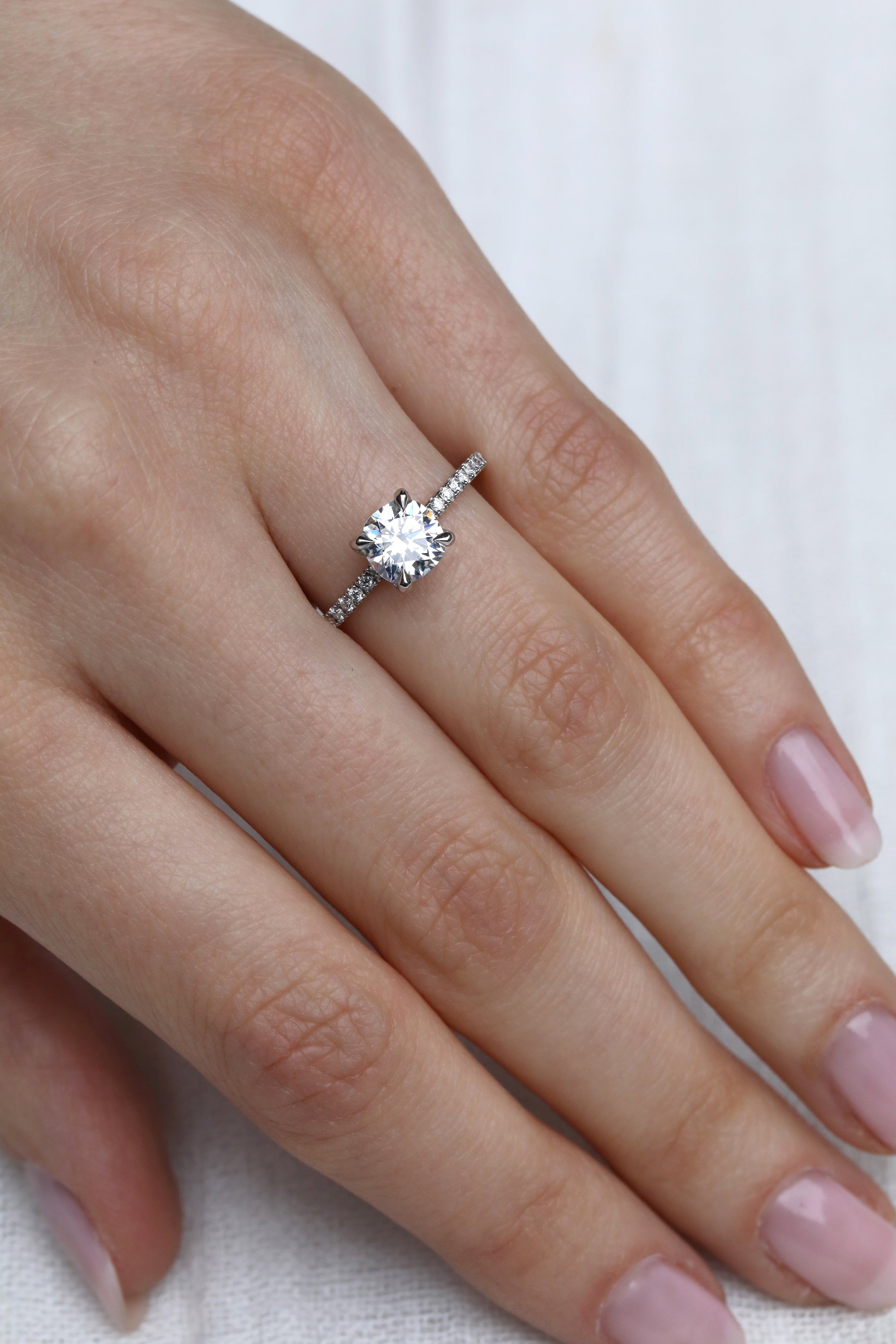 Simple cushion cut hot sale diamond ring